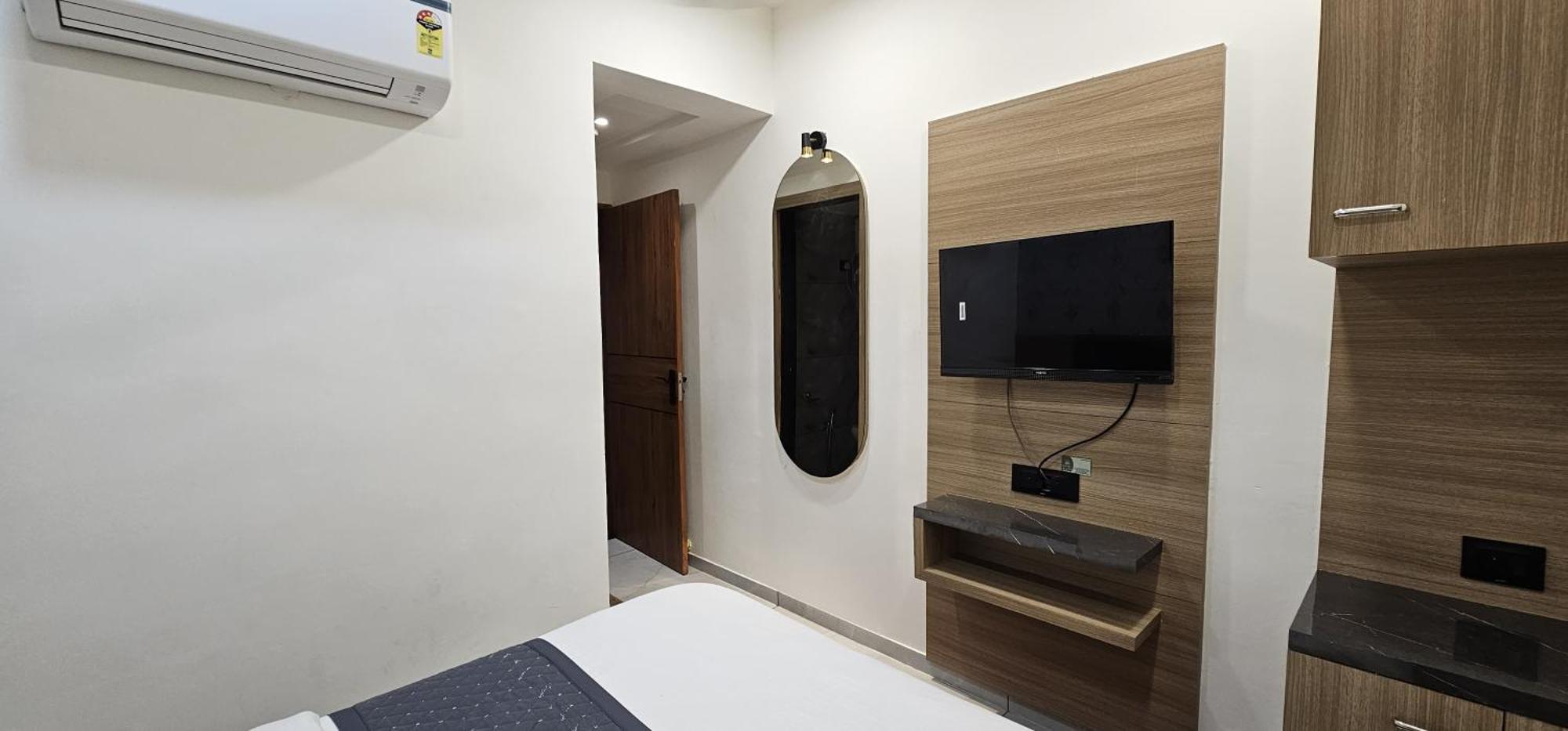 Hotel Allen アーメダバード エクステリア 写真